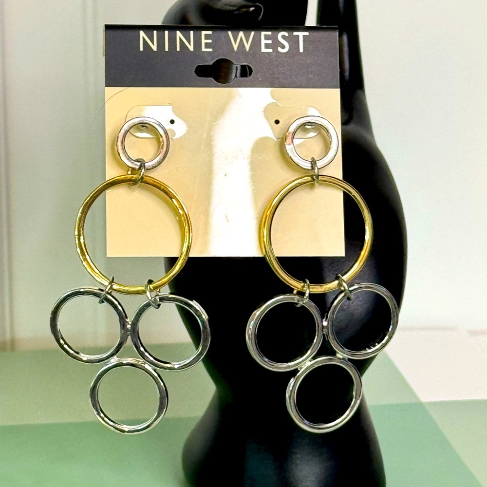 🦋Nine West Silver & Gold Circle Drop Earrings